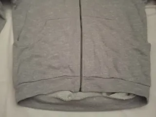 Felpa grigia Only zip e cappuccio con tigre donna