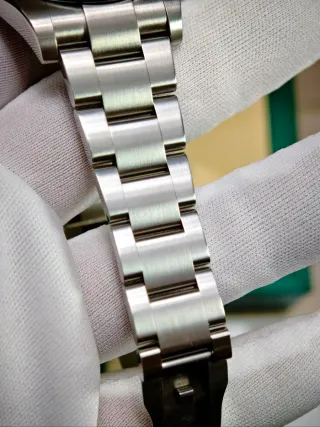 Rolex Oyster Perpetual 36 116000 Red Grape