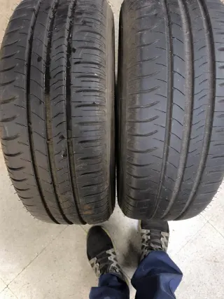 Neumáticos Michelin casi nuevos