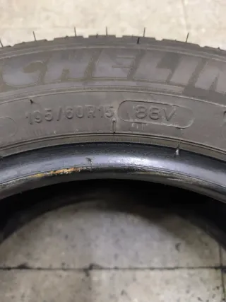 Neumáticos Michelin casi nuevos