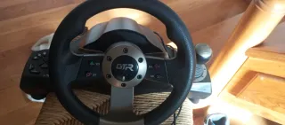 Volante Handorub GTR con pedales