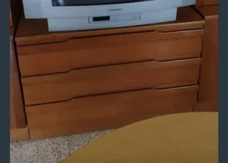 Cajonera de salón de madera