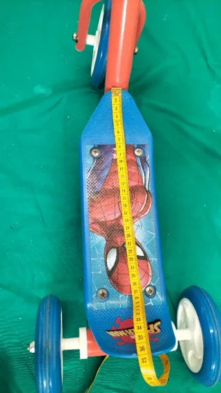Patinete infantil Spiderman 3 ruedas