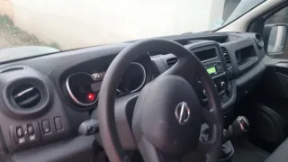 Nissan NV300 2021
