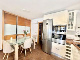 Casa adosada en venta en La Carihuela en Torremolinos