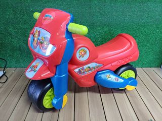 Feber Motofeber 1 Superzings correpasillos de Famosa