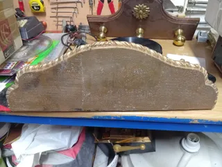 Repisa ménsula madera dorada