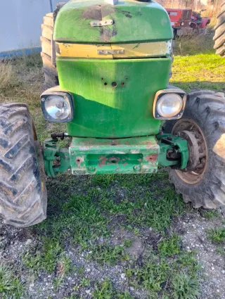Tractor John Deere 2650F,leer bien el anuncio,