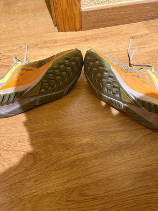 Zapatillas Nike Trail 4 Beige/Amarillo