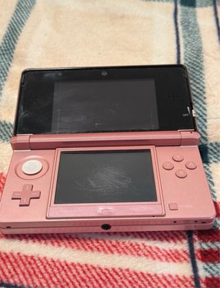 Nintendo 3DS Rosa + 3 Giochi Pokémon