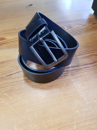 Cintura artigianale in cuoio nero