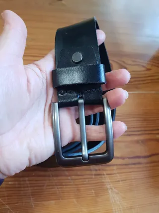 Cintura artigianale in cuoio nero