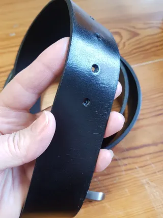 Cintura artigianale in cuoio nero