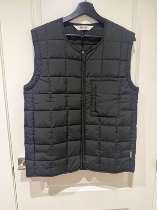 Chaleco Rains Negro Hombres