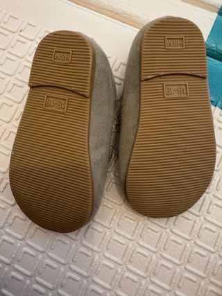 Lote 5 pares calzado niña T.18-19