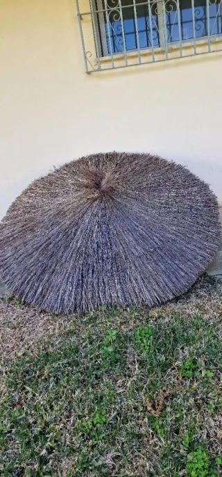 Sombrilla de jardín (manto y estructura de hierro)