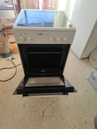 Horno y placa vitrocerámica ARTICA