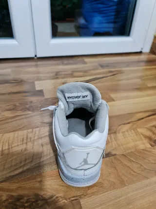 Scarpe Jordan Grigio Bianco