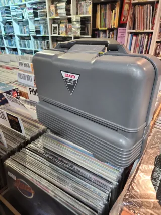 Cámara de vídeo Sanyo gris