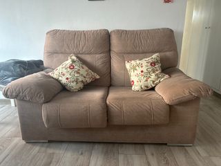 Sofá de 2 plazas en tela