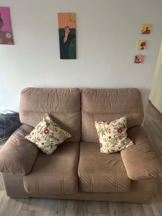 Sofá de 2 plazas en tela