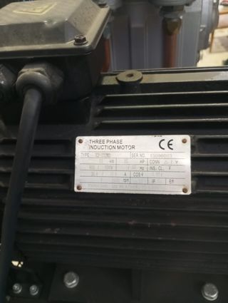 Compresor de aire CompAir 500L