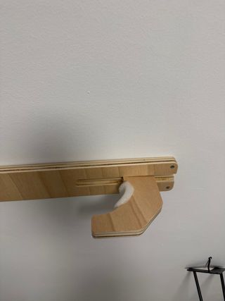 Supporto regolabile per tavole da surf e foil