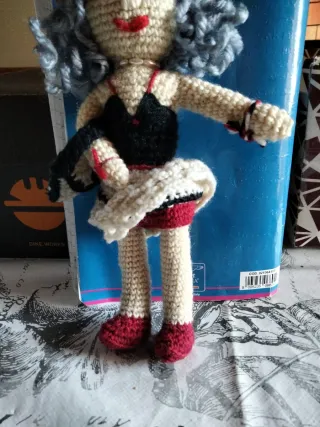 Bambola amigurumi fatta a mano