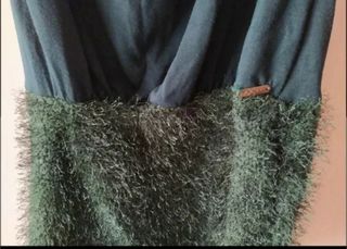 Vestito con collana oro sexy