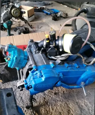 Piaggio NRG MC2 49cc Scooter Negra y Azul