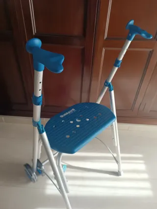 Andador adulto