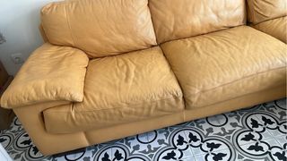 URGE VENDER Sofá Chaiselongue Amarillo de piel