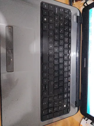 Portátil Compaq 15-h020ns AMD