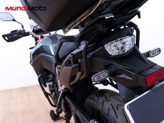 SUZUKI V-STROM 800 TECH