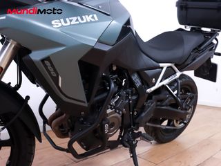 SUZUKI V-STROM 800 TECH