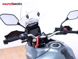 SUZUKI V-STROM 800 TECH