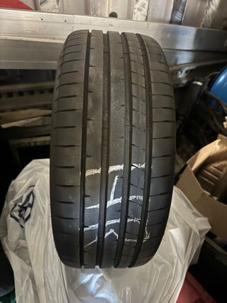 Llantas de aleación negras y plateadas