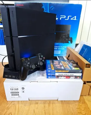 PS4 (PlayStation 4) Negra + 3 Juegos