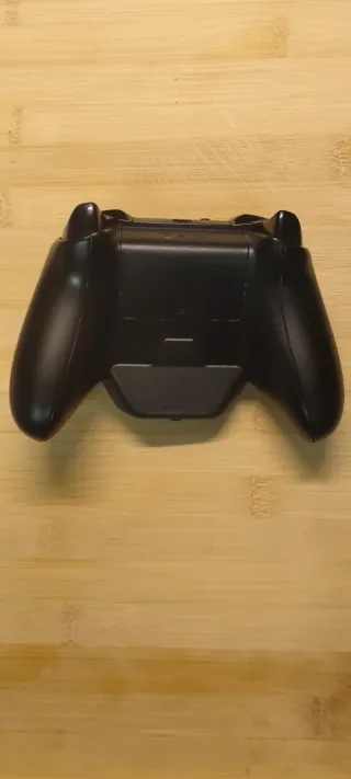 Mando original Xbox One Negro