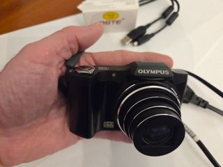 Cámara Digital Olympus SZ-14 Negra