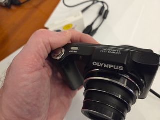 Cámara Digital Olympus SZ-14 Negra