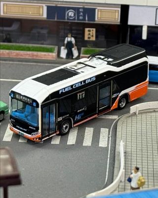 N gauge Tomytec Toyota Sora battery driven bus