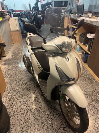 Honda SH125AD Blanca Scooter Automática