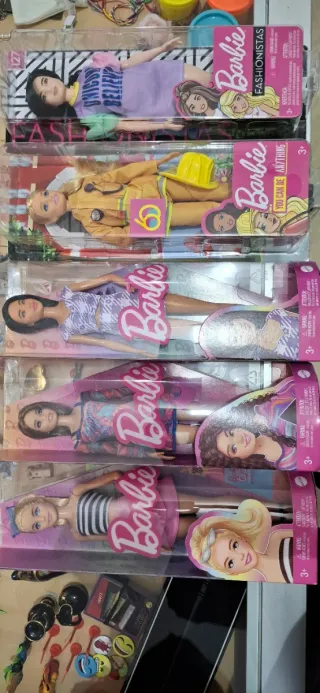 Barbie Fashionistas bambole