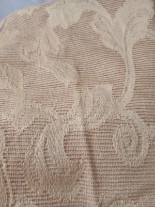 Coperta gialla con fantasia floreale