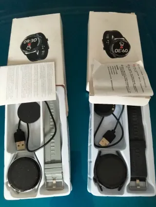 2 Smartwatches Negros y Grises