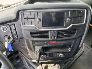 IVECO 480 AUTOMATICO CON INTARDER