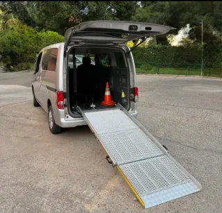 Nissan Evalia 2014 con adaptación a discapacitados