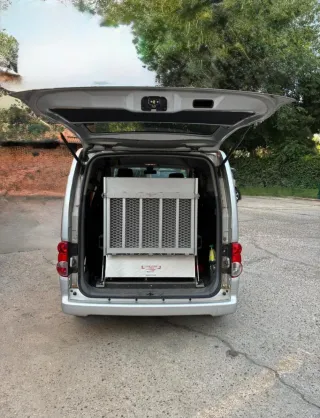 Nissan Evalia 2014 con adaptación a discapacitados