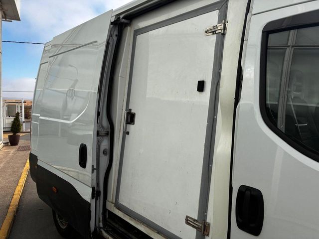 IVECO 35S16 V FRIGORÍFICA 12m3